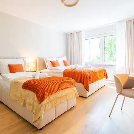 Modernes 2-schlafzimmer-apartment Fuer 6 Nahe Hauptbahnhof * Wuppertal