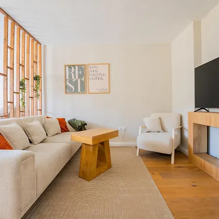 Apartman Modernes 2-schlafzimmer-apartment Fuer 6 Nahe Hauptbahnhof